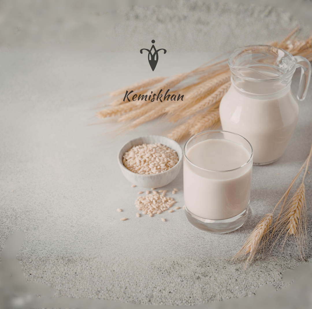 Handmade oat milk soap bar by Kemiskhan Atelier UAE — natural skincare with fresh oat milk