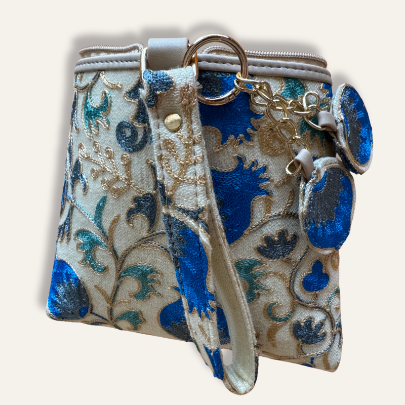 Triangle Embroidered Bag "Pomegranate"