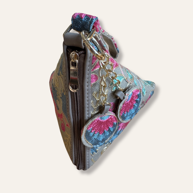 Triangle Embroidered Bag "Pomegranate"
