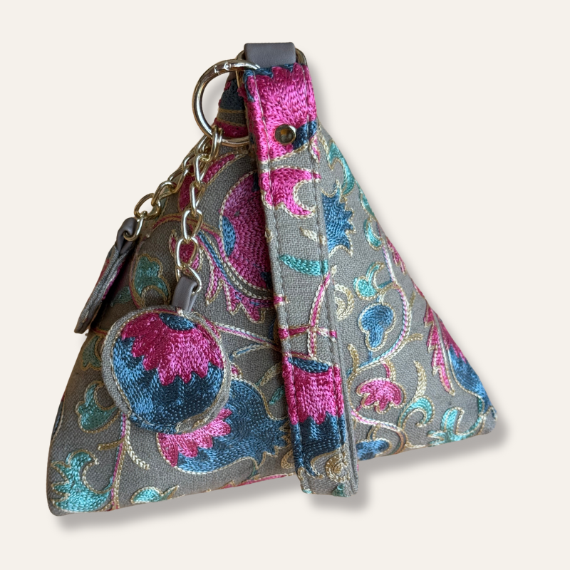 Triangle Embroidered Bag "Pomegranate"