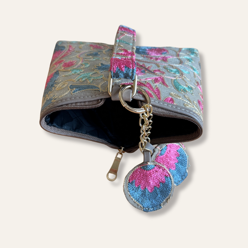 Triangle Embroidered Bag "Pomegranate"
